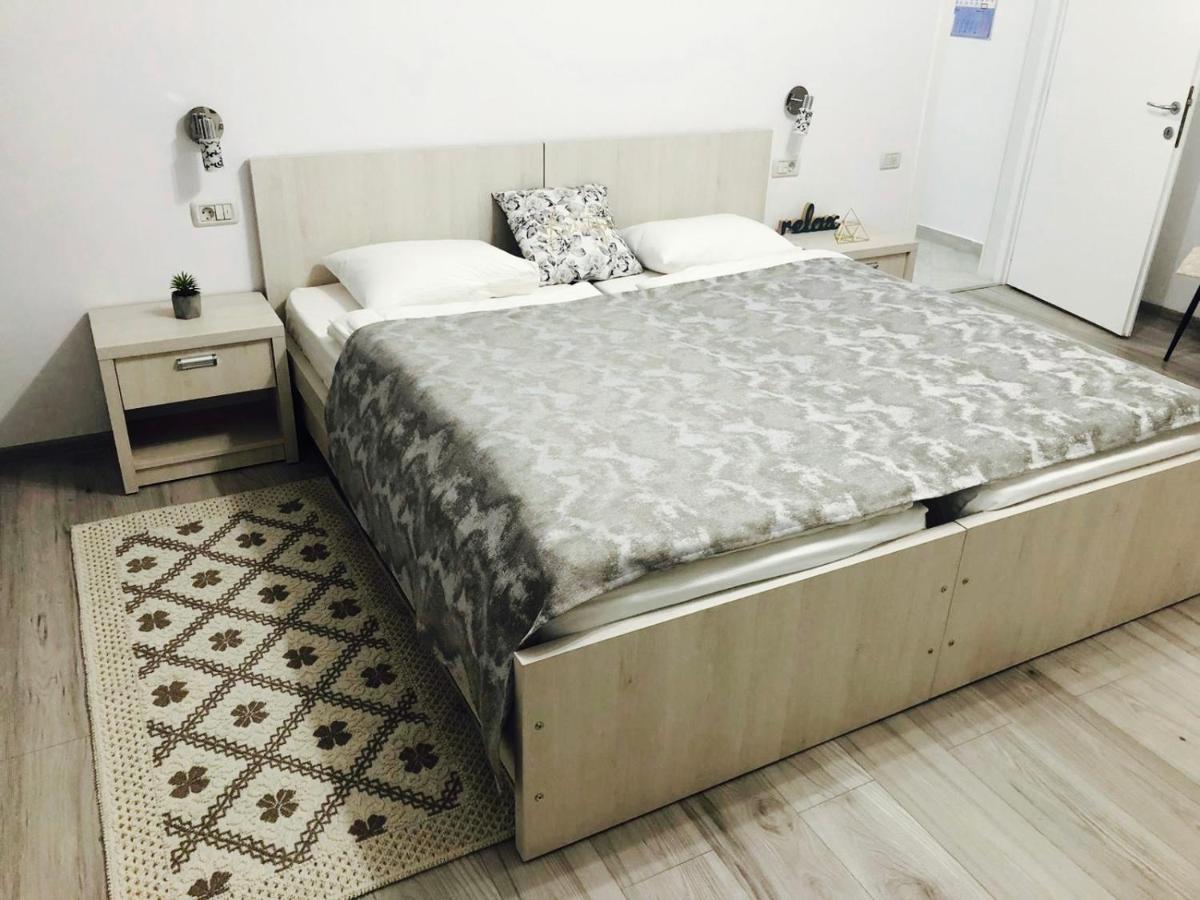 Abby Apartment Campulung Moldovenesc Ngoại thất bức ảnh