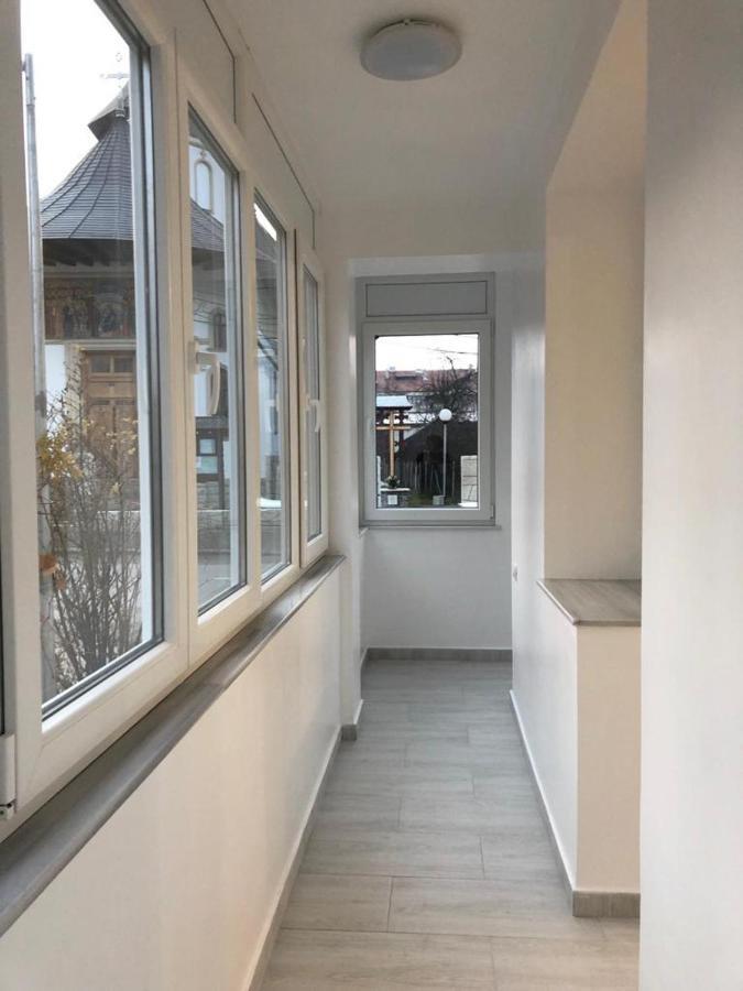 Abby Apartment Campulung Moldovenesc Ngoại thất bức ảnh